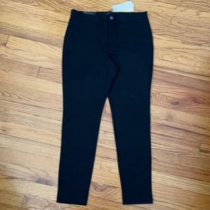 NWT Skinny Pants